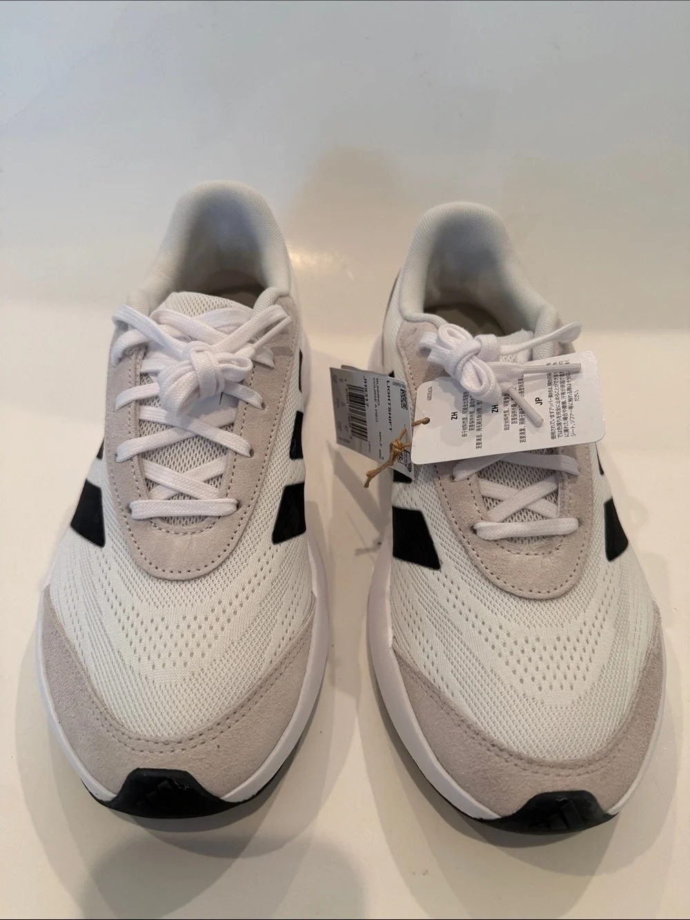 NWT Adidas White and Black Casual LightShift Running Shoes Size 8.5